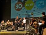 Bromera reuneix vora 1.000 persones al concert solidari pel seus 30 anys