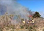 Dos bombers han hagut de ser evacuats per colps de calor apagant un incendi a La Pobla Llarga
