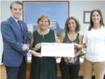 El Hospital de La Ribera dona a la Asociación del Cáncer de Sueca la recaudación de la ‘V Marxa per la Dona’