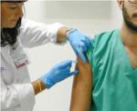 El Departament de la Ribera vacuna contra la grip a més de 1.500 usuaris de residències de la tercera edat de la comarca