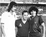 Fotos antiguas de ftbol | Kempes, Espaeta y Maradona en Mestalla