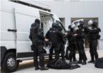 Gran operatiu policial a Alzira per un home armat que es troba atrinxerat en una vivenda