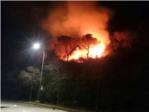 Incendi forestal en la muntanya de Cullera, en una zona molt propera a la poblaci