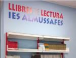 La Biblioteca Pública d'Almussafes proporciona a l'alumnat de l'IES els llibres de lectura obligatòria