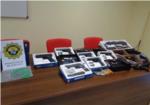La Policia Local de Sueca confisca més de 30 armes de 4ª categoria en dos comerços de El Perelló