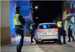 La Policia Local de Turís detenen a tres individus que suposadament estaven robant gasoil a un camió