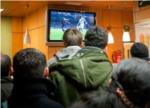 La Policia Nacional investiga 5 negocis a Carcaixent i 9 a Sueca per a verificar la legalitat de l'emissió dels partits de futbol de 