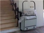 L’Ajuntament de Carcaixent ha començat la instal•lació de les cadires salva-escales al Cementeri Municipal