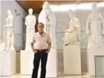 L’artista de l'Alcúdia, Manolo Boix, cedeix les escultures de la família Borja a les Corts