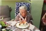 Mareny de Barraquetes realitza un homenatge a Encarna Sendra, centenaria de la localitat