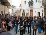 Milers de persones participen en la festa de Sant Antoni a Turís