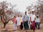 Miles de campesinos de Anantapurn, en la India, acorralados por la sequía y las deudas