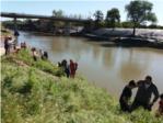 Prop d’un centenar de persones col·laboren en la conservació i millora del riu Xúquer a Algemesí