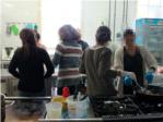 Sueca impulsa un taller de cuina per a famlies en risc d'exclusi social