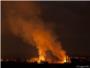 Una zona de cañares, en Alzira, quedó anoche arrasada por otro incendio