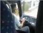 La Guardia Civil abre diligencias contra el chófer del autobús escolar que usaba el móvil al volante