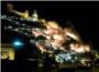 Una carcasa de unos fuegos artificiales causa un incendio en la montaña del castillo de Cullera