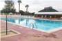 El PSPV de Corbera denuncia el uso de la piscina fuera de su horario de apertura