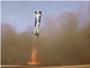 El fundador de Amazon logra hacer aterrizar el primer cohete espacial reciclable