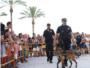 Espectacular treball de la unitat canina de la Policia Local de Cullera en el Medusa Sunbeach Festival