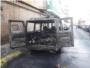 Una furgoneta queda totalment calcinada després d'un incendi a l'Alcúdia